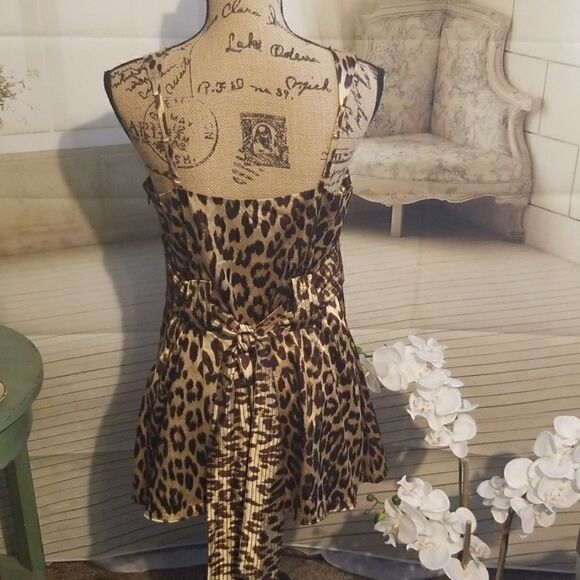 Cristina V Leopard print top - Picture 7 of 9